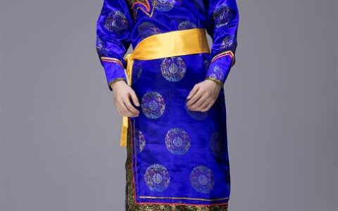 蒙古族的服饰有什么特点(蒙古族的服饰图片)