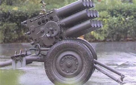 63式107毫米火箭炮(107毫米火箭炮的图片)